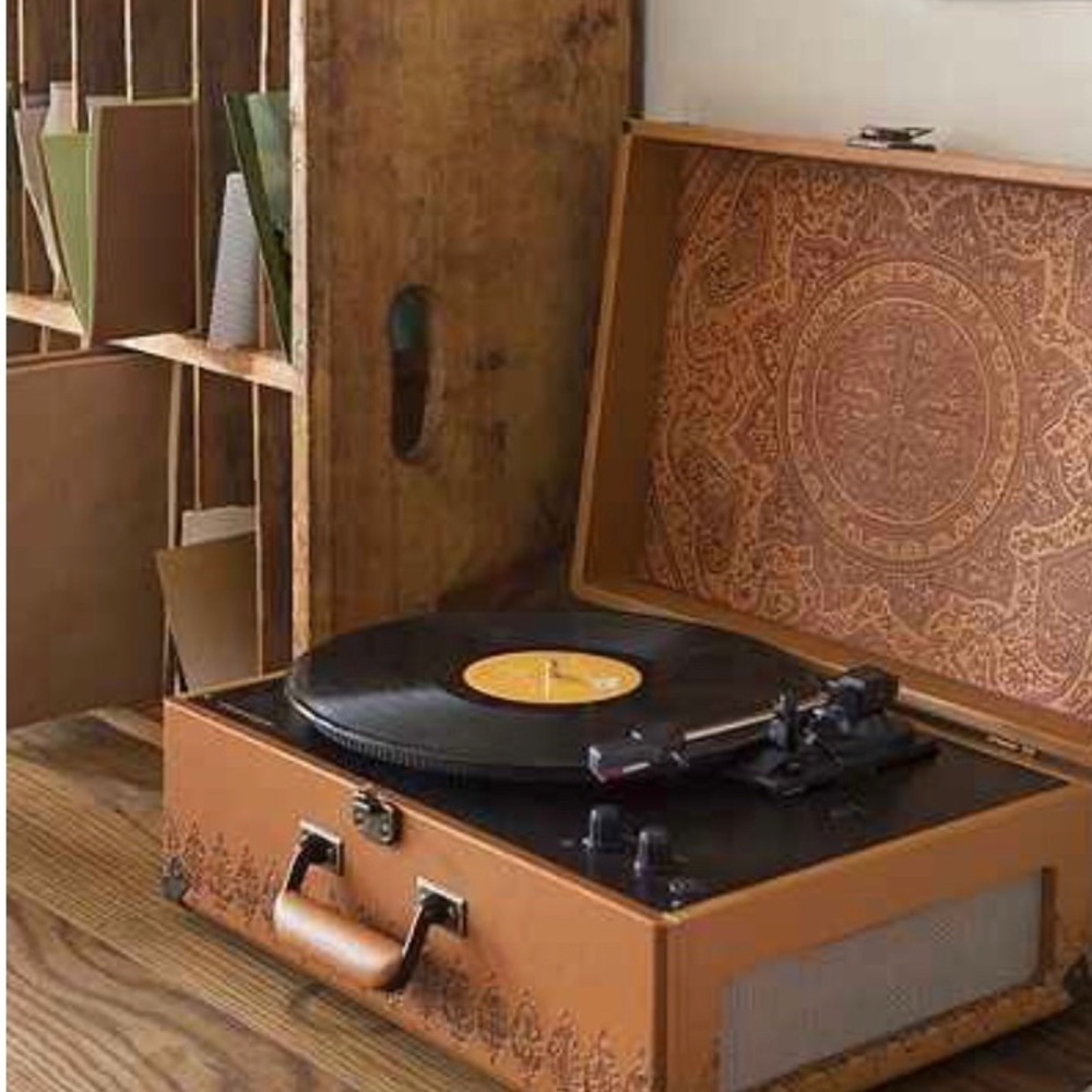 COPY - Crosley’s X Urban Outfitters Record Player
